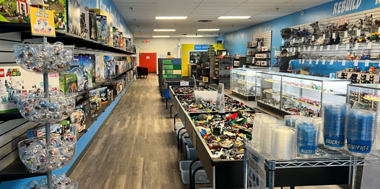 Bricks & Minifigs Franchise Inside store