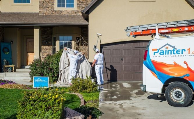 Painter1 Franchise painters doing outside work