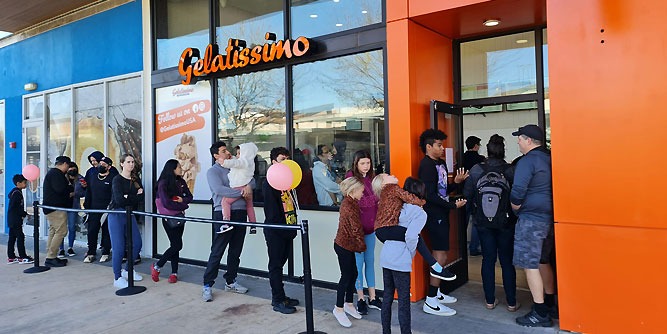 Gelatissimo Franchise Fans around the block