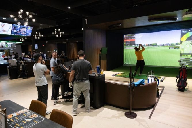 Golf VX Franchise Lounge Model